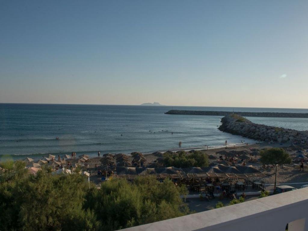 Golden Sun Apartment Kokkinos Pirgos Bagian luar foto