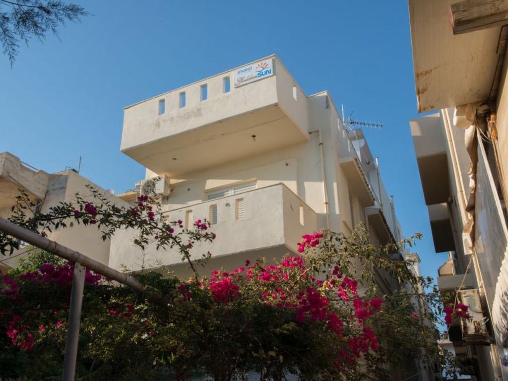 Golden Sun Apartment Kokkinos Pirgos Bagian luar foto